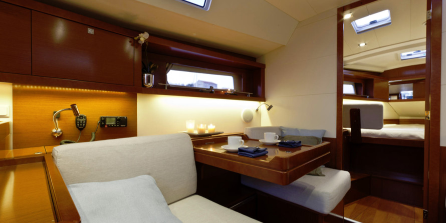 Beneteau Oceanis 41.1