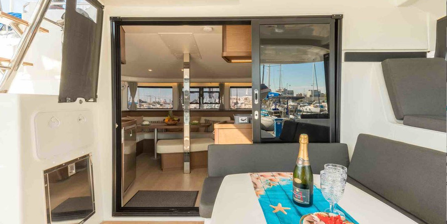 Lagoon 42