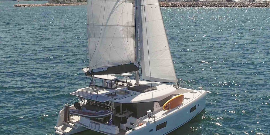 Lagoon 42