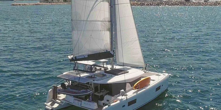 Lagoon 42