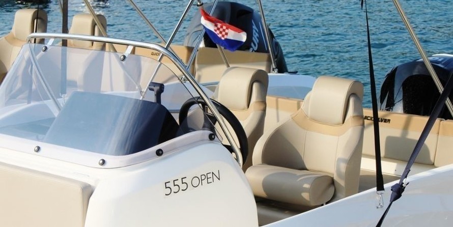 Quicksilver Activ 555 Open