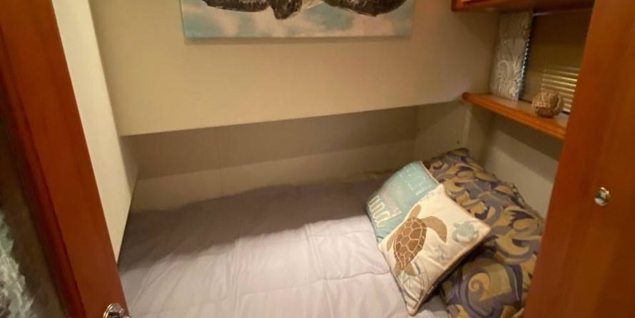 Silverton 42 Convertible