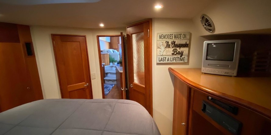 Silverton 42 Convertible