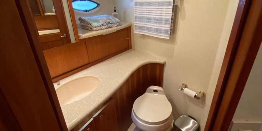 Silverton 42 Convertible