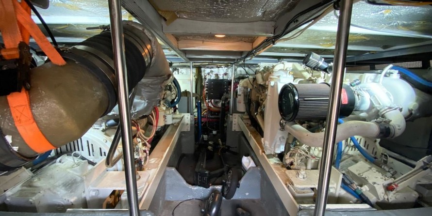 Silverton 42 Convertible