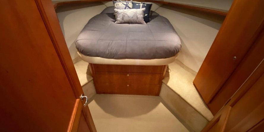 Silverton 42 Convertible