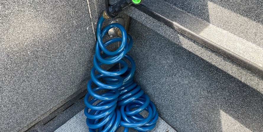 Alumaweld Blackhawk 202