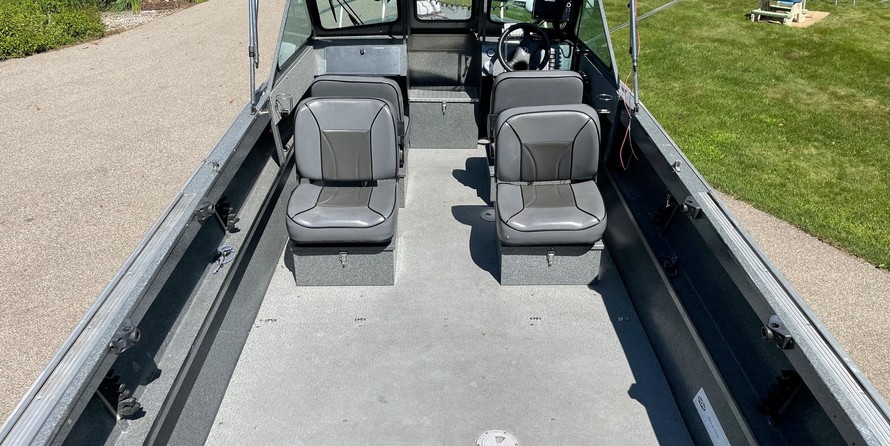 Alumaweld Blackhawk 202