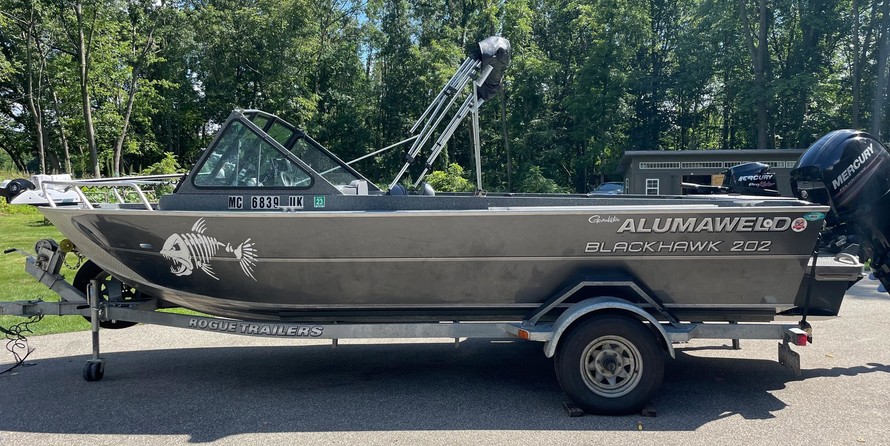 Alumaweld Blackhawk 202