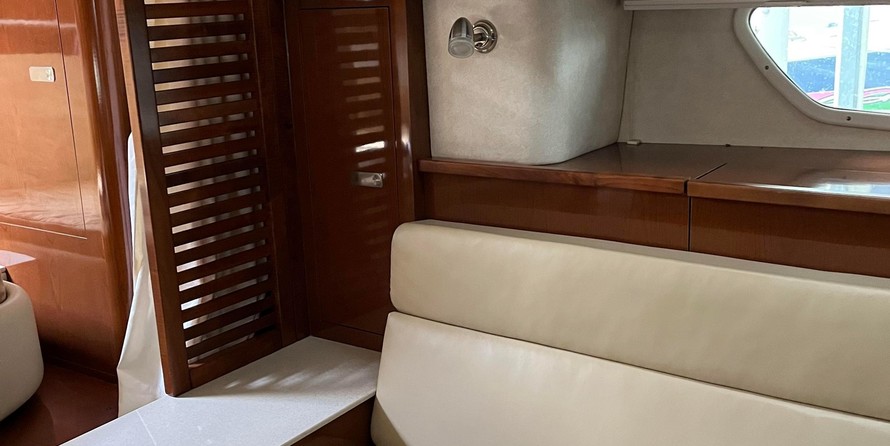 Sea Ray 370 Sundancer