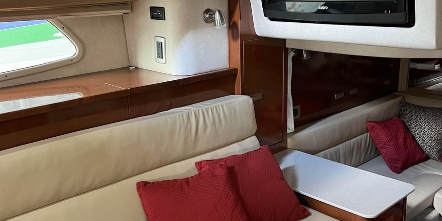 Sea Ray 370 Sundancer