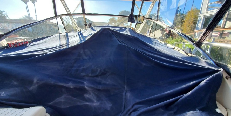 Grady-White Express 330