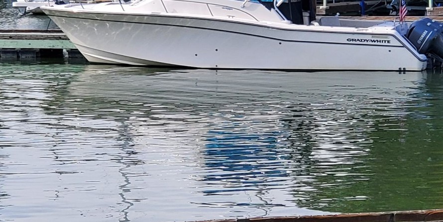 Grady-White Express 330