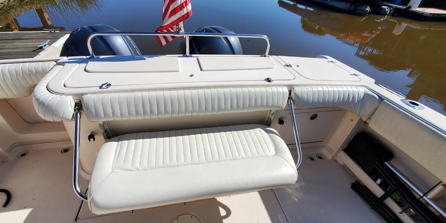 Grady-White Express 330