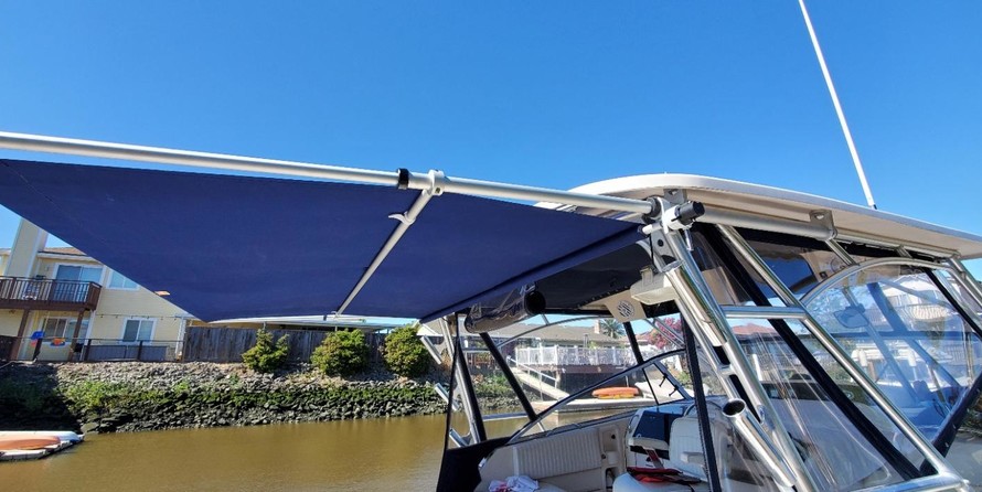 Grady-White Express 330