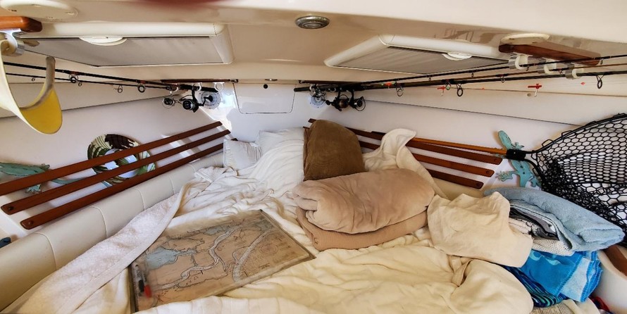 Grady-White Express 330