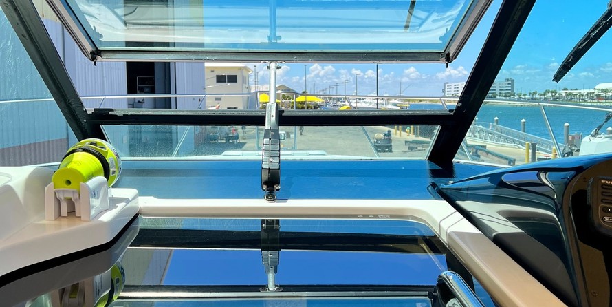 Tiara 3500 open hardtop