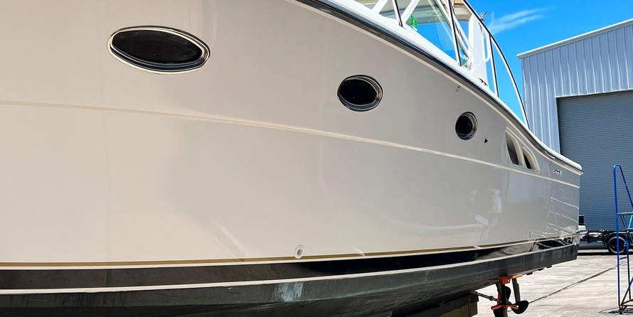 Tiara 3500 open hardtop