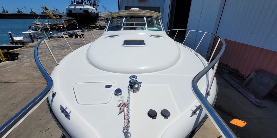 Tiara 3500 open hardtop