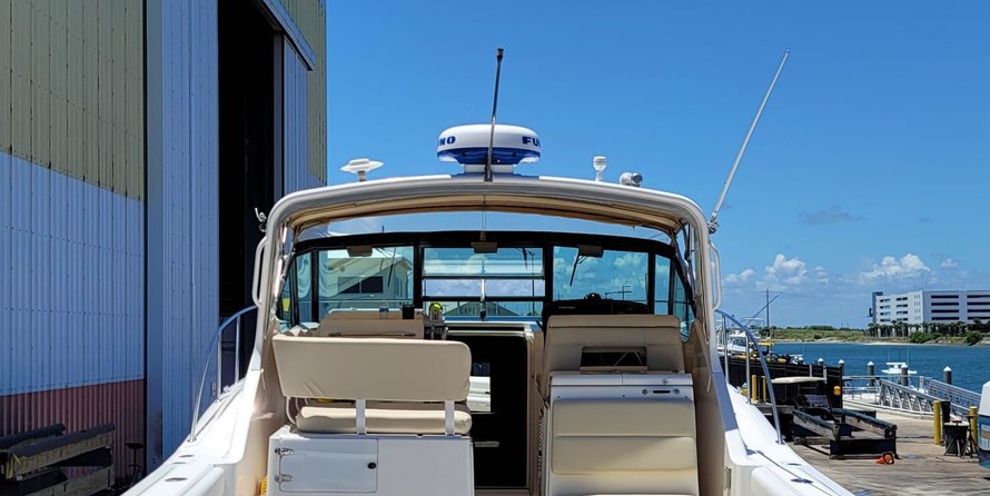 Tiara 3500 open hardtop
