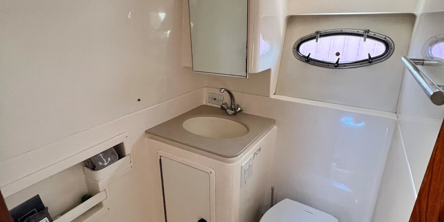 Tiara 3500 open hardtop