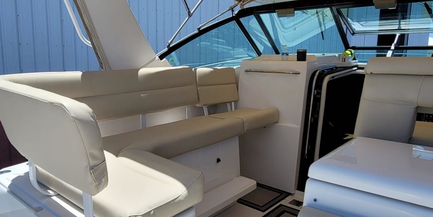 Tiara 3500 open hardtop