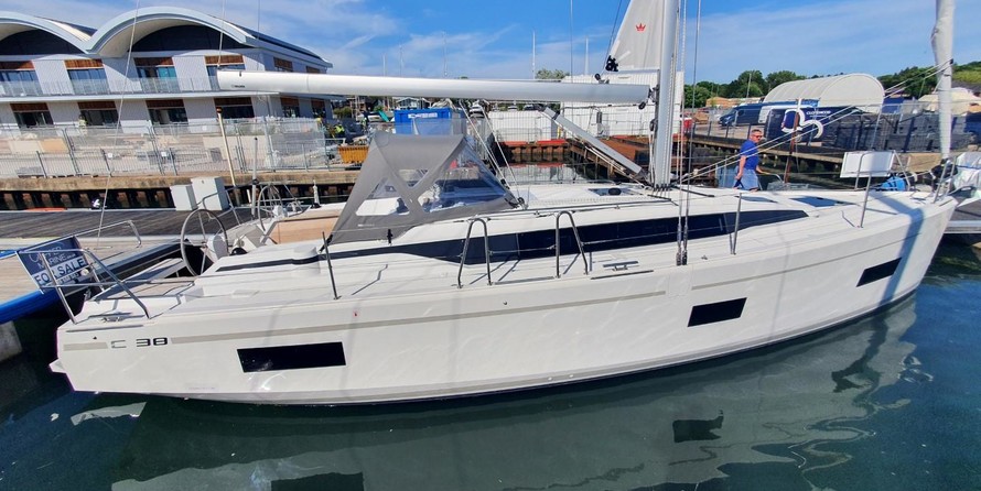 Bavaria C38