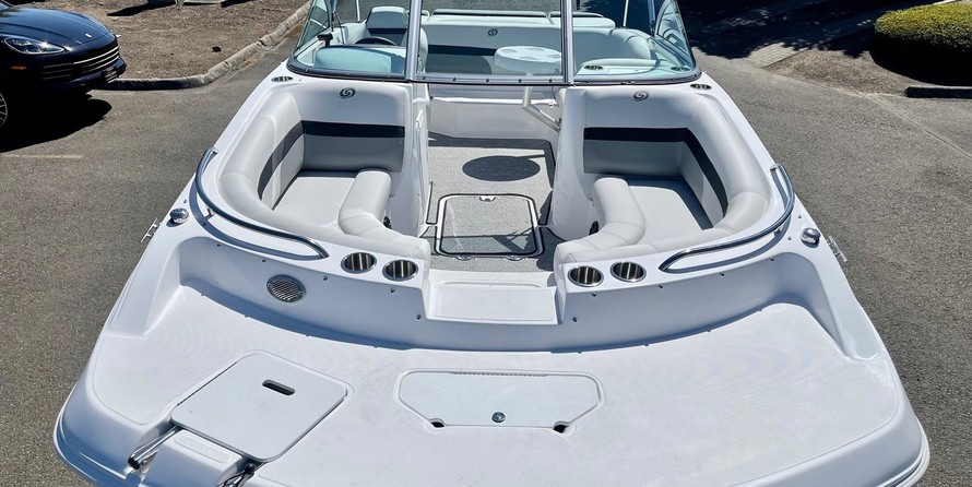 Hurricane 187 sun deck