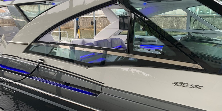 Formula 430 Super Sport Crossover