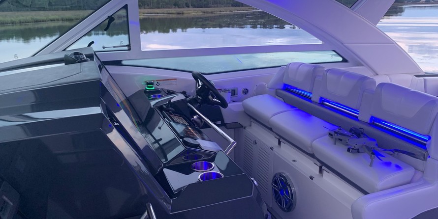 Formula 430 Super Sport Crossover