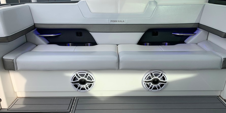 Formula 430 Super Sport Crossover