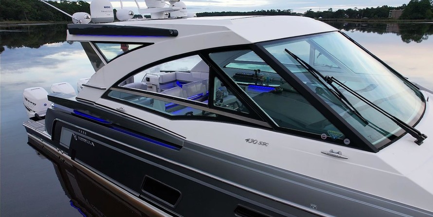 Formula 430 Super Sport Crossover