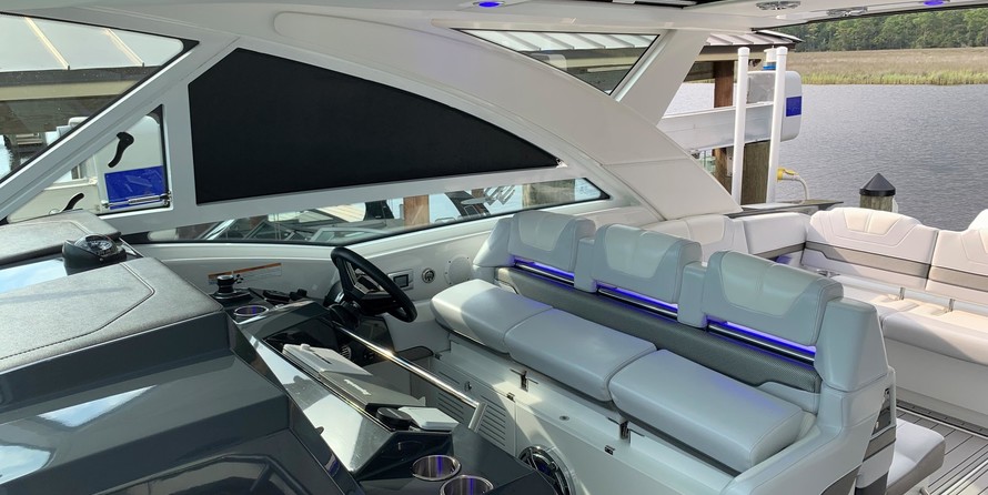 Formula 430 Super Sport Crossover