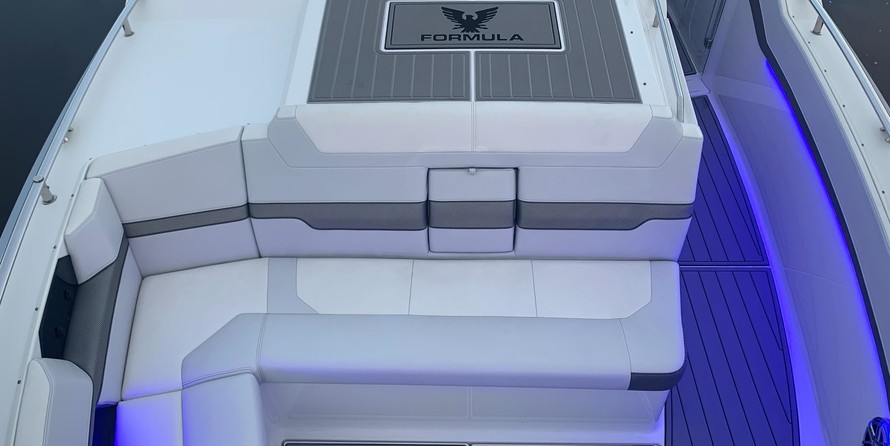 Formula 430 Super Sport Crossover