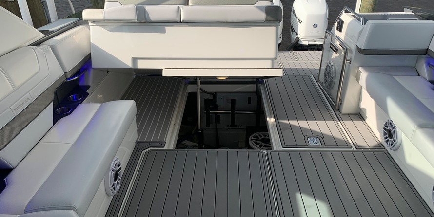 Formula 430 Super Sport Crossover