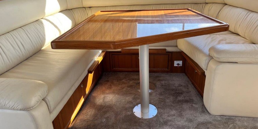 Riviera 43 Open Flybridge