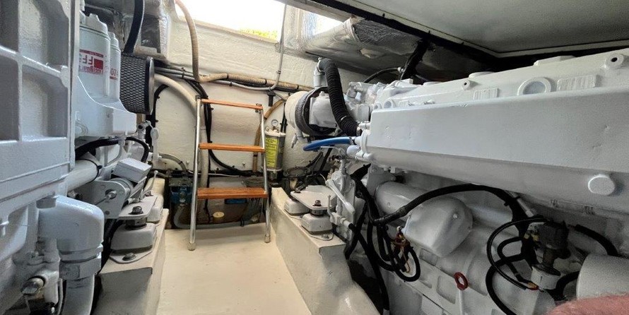 Riviera 43 Open Flybridge