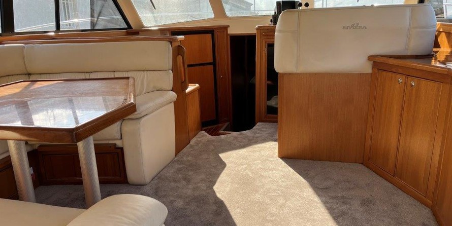 Riviera 43 Open Flybridge