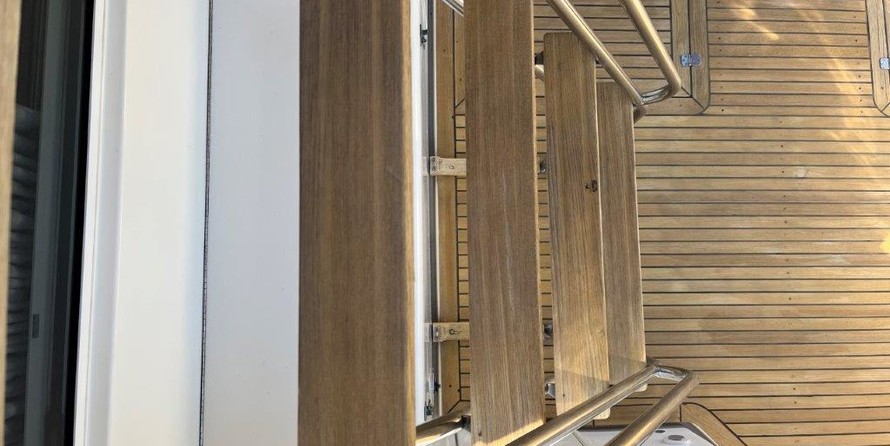 Riviera 43 Open Flybridge