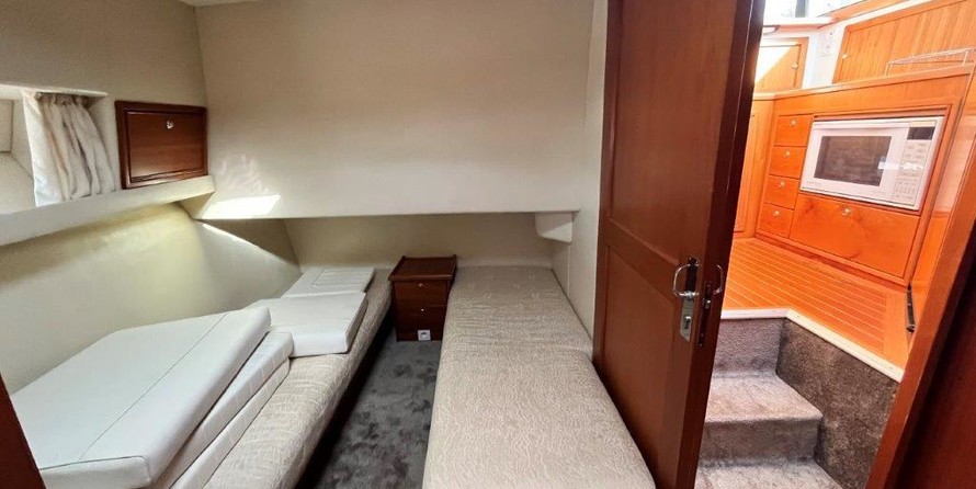 Riviera 43 Open Flybridge