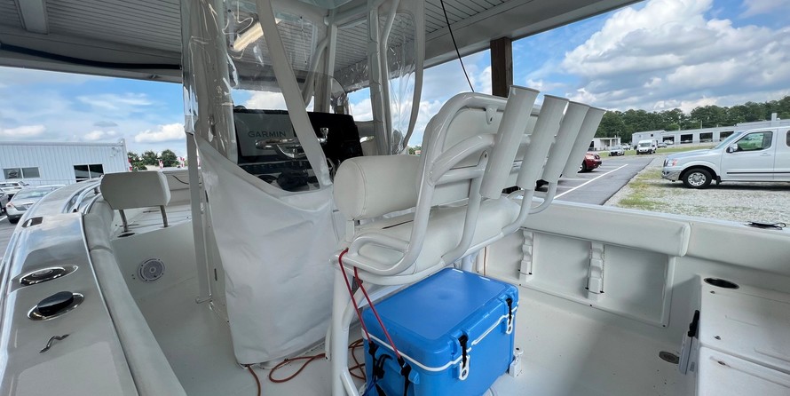 Sea Ray hunt ultra 211