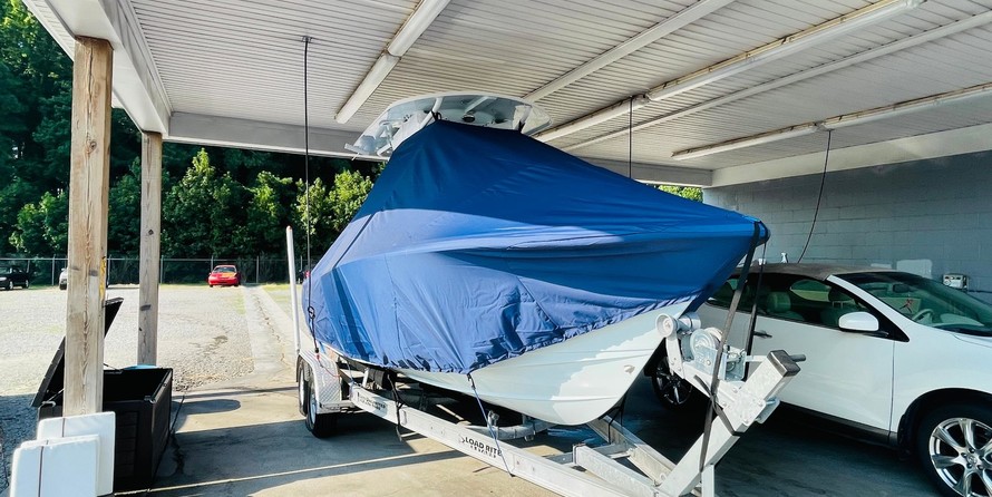 Sea Ray hunt ultra 211