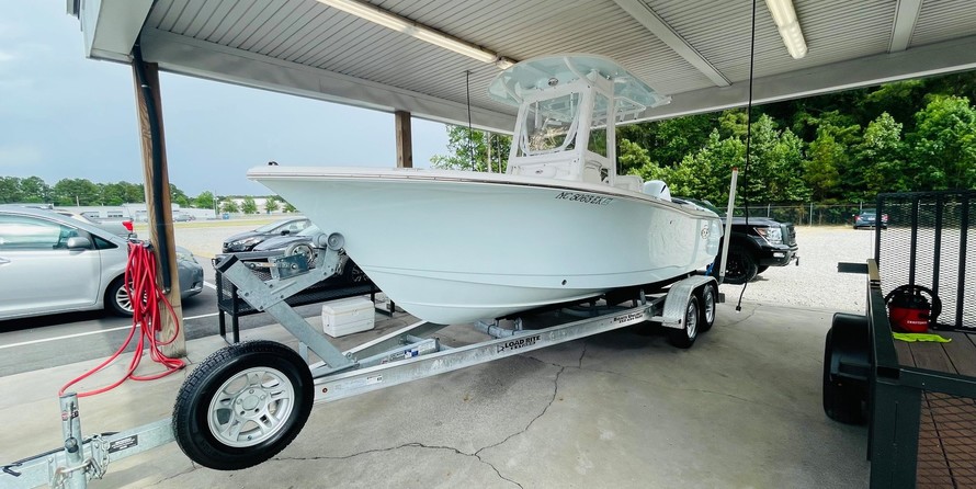 Sea Ray hunt ultra 211