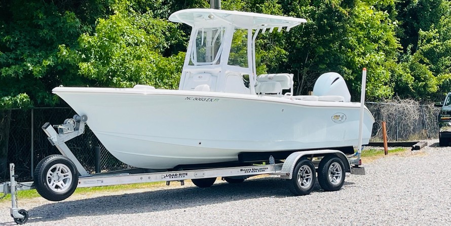 Sea Ray hunt ultra 211