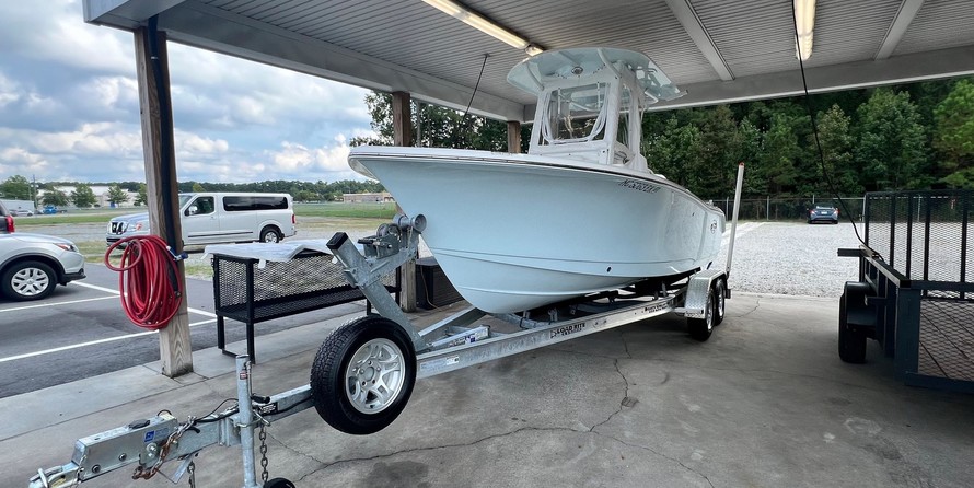 Sea Ray hunt ultra 211