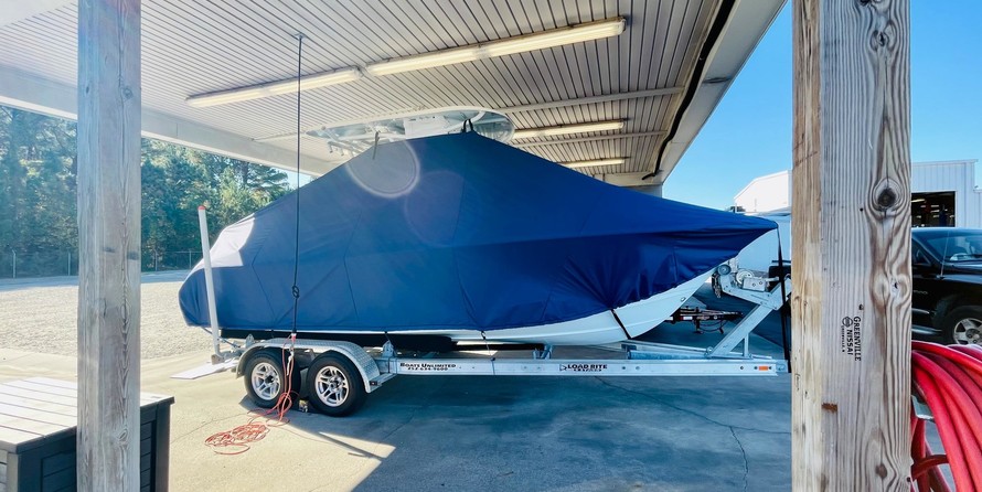 Sea Ray hunt ultra 211