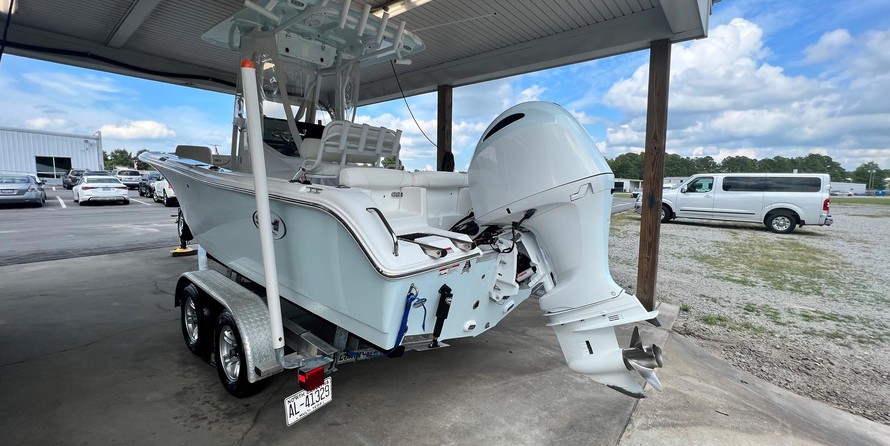 Sea Ray hunt ultra 211