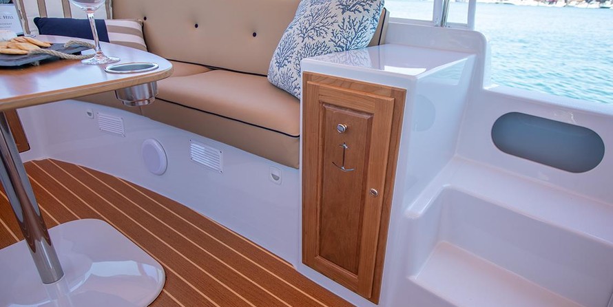 Duffy 22 Cuddy Cabin