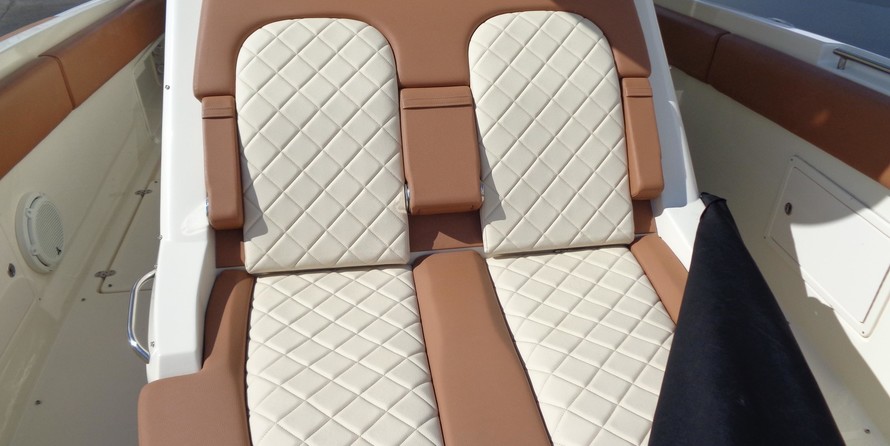 Chris-Craft Catalina 34