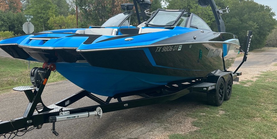 Malibu Wakesetter 24 MXZ